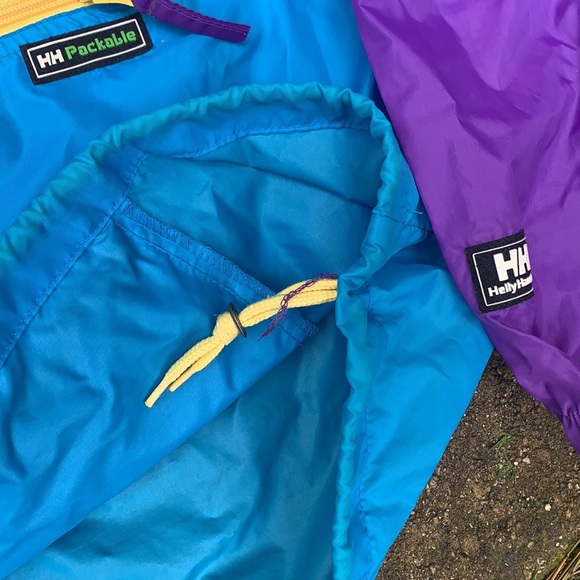 Helly Hansen Packable Retro Windbreaker (no size tag) but L/XL - Picture 5 of 8